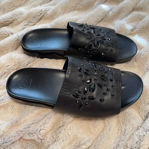 TORY BURCH SLIDES! Size 11